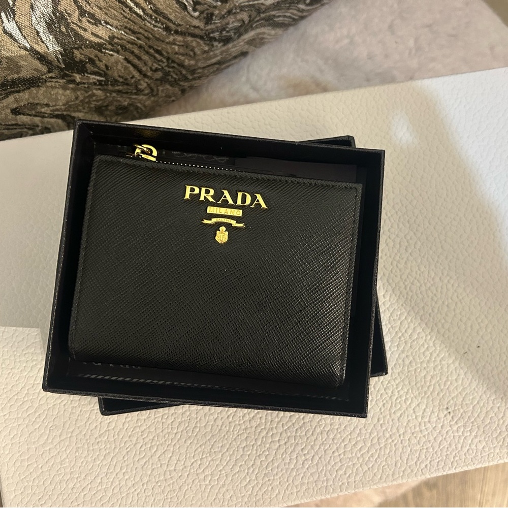 Prada Black Saffiano Leather Zip Card Holder with Gold Logo